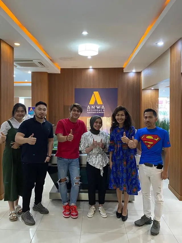 6 Momen Rizky Billar Beri Kejutan Satu Unit Apartemen untuk Lesty Kejora, Bikin Heboh