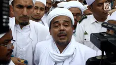 Kuasa Hukum Pimpinan Front Pembela Islam Rizieq Shihab, Eggi Sudjana meminta kepada kepolisian agar tak menjemput paksa kliennya. Hal tersebut dia minta agar tak berdampak pada amarah para pengikut Rizieq.
