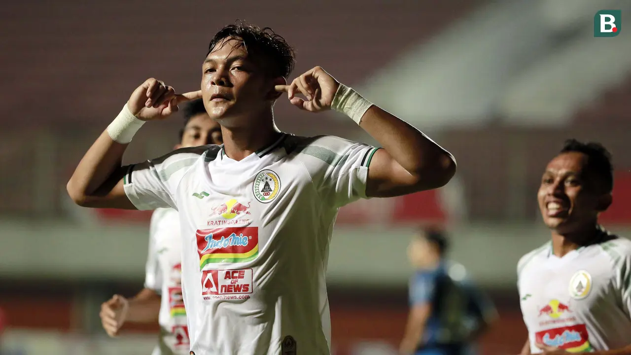 FOTO: Gol di Masa Injury Time Pastikan Kemenangan 2-1 Persib Bandung atas PS Sleman - Saddam Emiruddin Gaffar