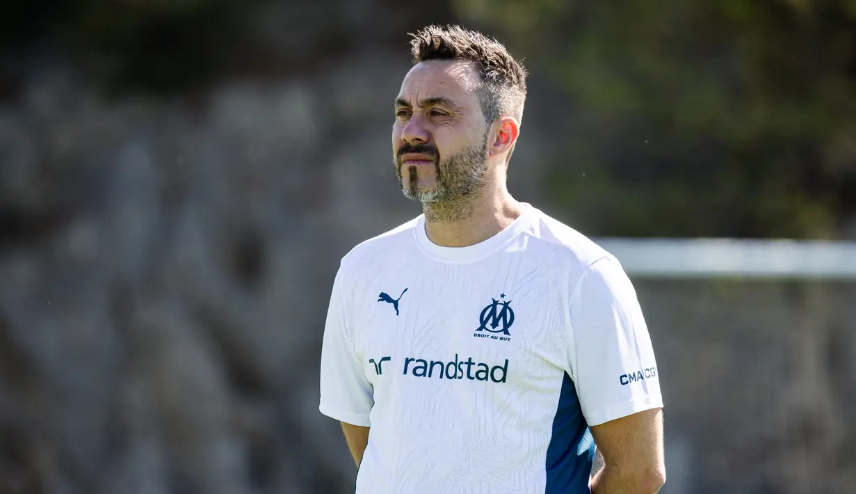 De Zerbi akan menggantikan Jean-Louis Gasset, yang memutuskan pensiun usai menjadi pelatih sementara menggantikan Gennaro Gattuso, Februari lalu. (CLEMENT MAHOUDEAU / AFP)
