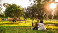 Taman Jadi Ruang Bahagia Baru Warga Ibu Kota Sepulang Kerja