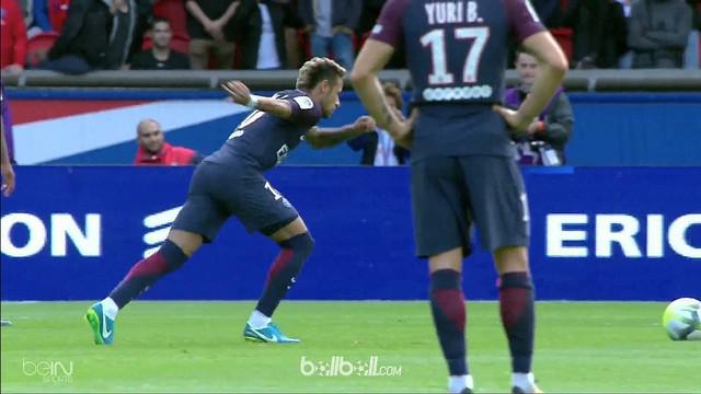 Berita video highlights Ligue 1, PSG vs Bordeaux, Sabtu (30/9/2017). This video presented by BallBall.