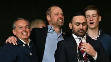 Prince William terlihat berbahagia setelah Aston Villa memastikan gelar juara Liga Europa, Kamis (21/5/2026) dini hari WIB. (Ozan KOSE / AFP)