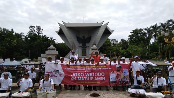 Dukungan terhadap Jokowi-Ma'aruf Amin disampaikan oleh ratusan tukang becak dan pedagang asongan di Palembang (Dok. Humas Rekan Jokowi / Nefri Inge)