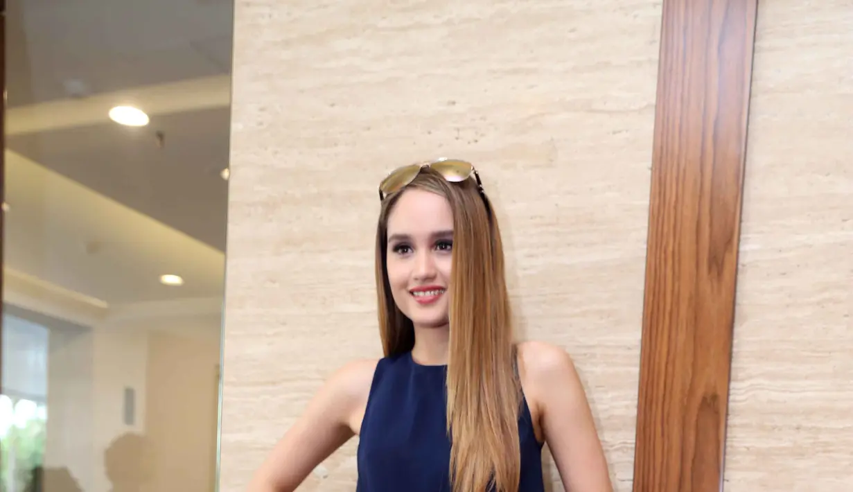 Artis kelahiran Jerman ini menjalin hubungan dengan Hunter Treacy yang berprofesi sebagai penulis skenario Keduanya bertemu dalam sebuah pesta ulang tahun temannya. Tempat lahir dari negara yang sama membuat keduanya makin akrab. (Nurwahyunan/Bintang.com)