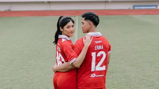 6 Momen Prewedding Kaesang Pangarep dan Erina Gudono di Stadion Manahan, Pakai Jersey