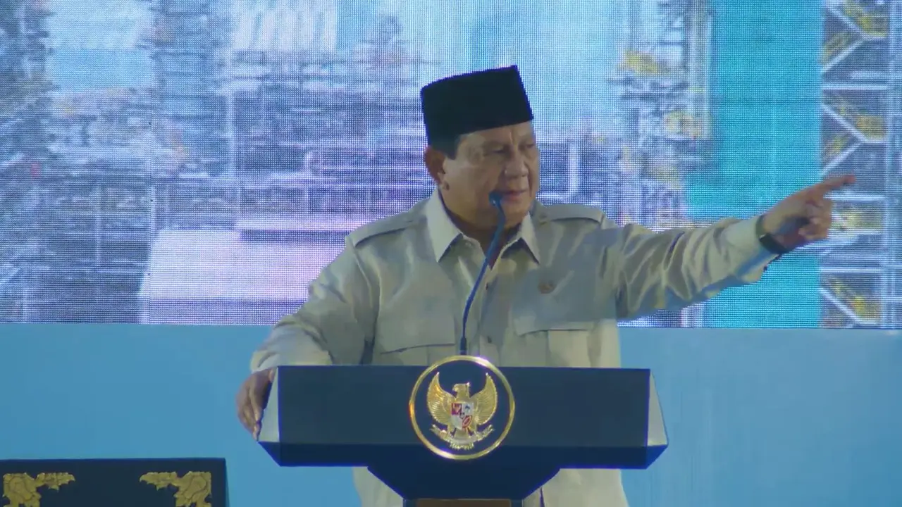 Presiden Prabowo Subianto dalam peresmian RDMP Pertamina di Balikpapan.