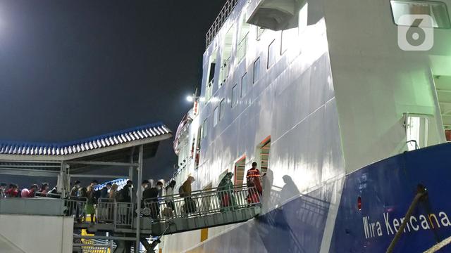 Pemudik Pelabuhan Merak