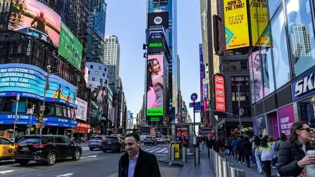 Avolia terpilih sebagai Equal Ambassador Spotify untuk Indonesia, mewakili musisi perempuan dari tanah air di panggung global.