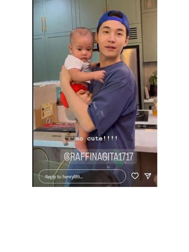 7 Potret Henry Lau Main ke Rumah Raffi Ahmad dan Nagita Slavina, Temukan Makanan Favorit