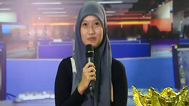 Safira Pengunjung Peserta Presenter di Indonesia Broadcaster Expo 2013