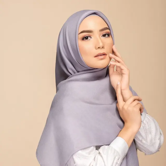 Kreasi Hijab Ala 6 Artis Ini Bisa Jadi Inspirasi Lebaran