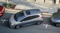 Parkir paralel dan parkir seri membutuhkan keterampilan khusus agar mobil bisa masuk rapi tanpa menyenggol kendaraan Lain (Honda)
