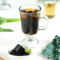 ilustrasi es cincau/Kathleen JT/Shutterstock