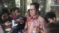 Juru Bicara KPK, Febri Diansyah saat diwawancari soal penggeledahan Lapas Sukamiskin Bandung. Foto: Walda Marison/Kriminologi.id