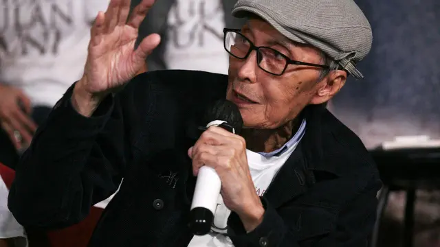 Mengenal Sosok Sapardi Djoko Damono dan Kisah Hidupnya