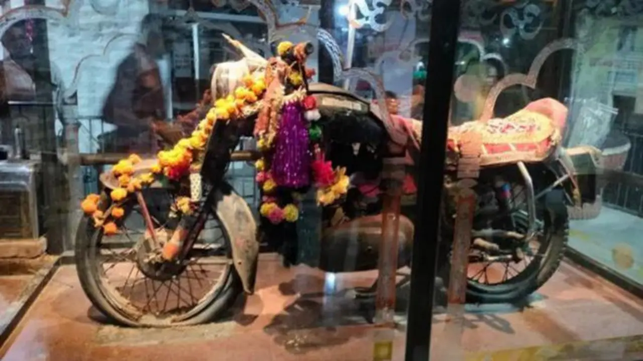 Om Banna/Bullet Baba