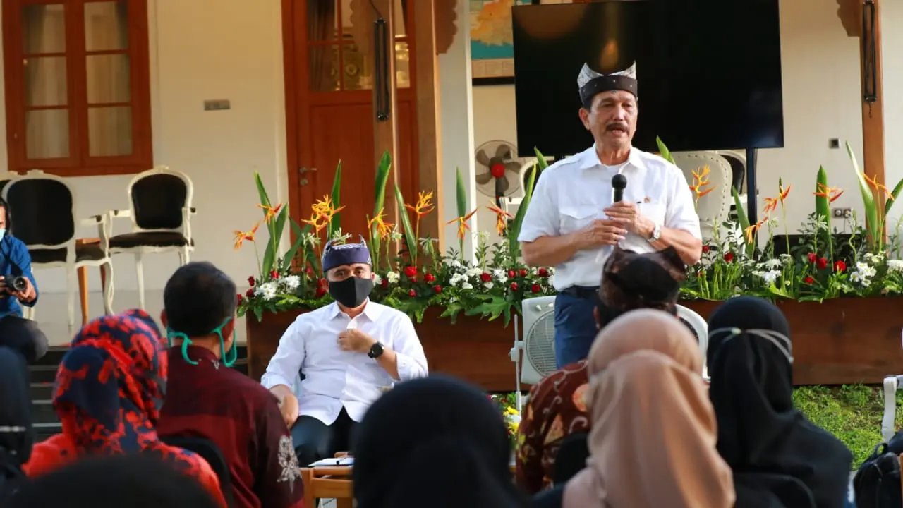 Menko Luhut Dorong BUMN dan Swasta Kompak Genjot Ekonomi Banyuwangi