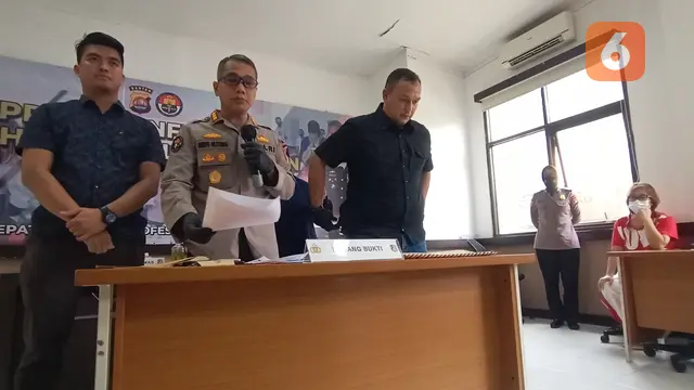 Polda Banten Menerangkan Perkara GLH alias Liliana. (Jumat, 06/01/2023). (Yandhi Deslatama/Liputan6.com).
