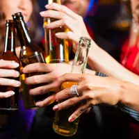 Kata zodiak, beberapa orang di bawah bintang berikut ini bakal ngoceh kalau mabuk. Apakah kamu salah satunya? (Via: elephantjournal.com)