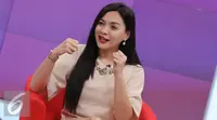 Vicky Shu saat menjadi bintang tamu di Dear Haters. (Liputan6.com/Fatkhur Rozaq)