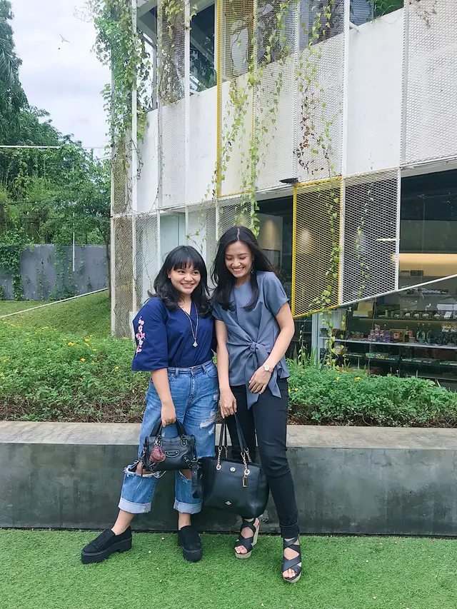 6 Potret Kompak Amel Carla dan Lintang Aqmarina, Kakaknya yang Jarang Tersorot