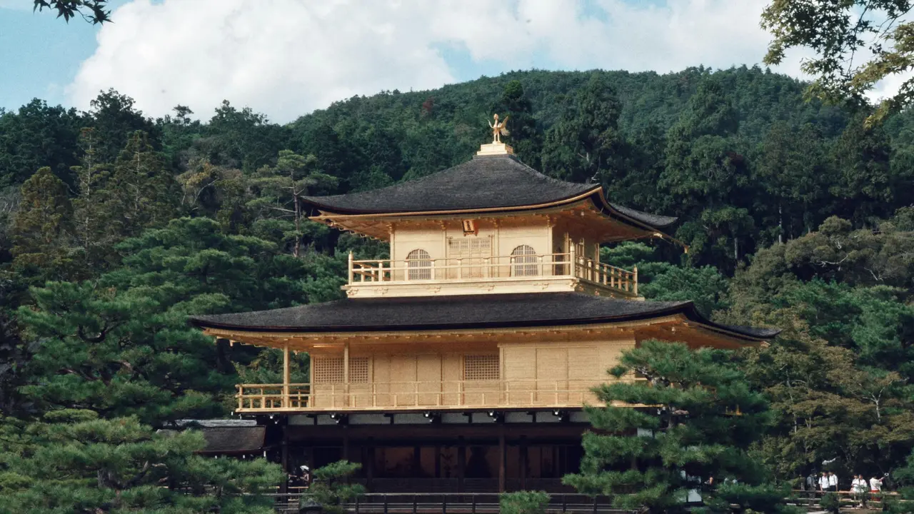 Jepang, Kuil Kuno Kyoto yang Ikonis