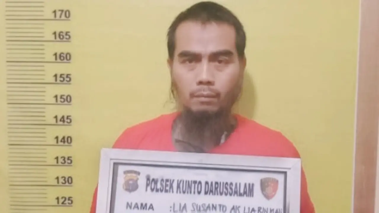 Tersangka santri tewas di Kolam yang ditangkap oleh personel Polres Rokan Hulu.