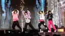 Salah satu subunit grup NCT, yaitu WayV menggelar fan meeting bertajuk "2023 WayV Fanmeeting Tour [Phantom] in Jakarta" di ICE BSD Tangerang, Banten, Sabtu (29/4/2023). (Liputan6.com/Johan Tallo)