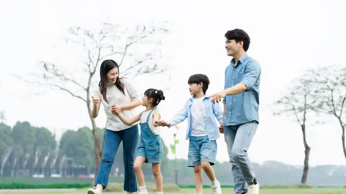 Cocok Dilakukan Saat Hari Libur, Sederet Olahraga Ini Pas Banget Dilakukan Bareng Suami dan Buah Hati