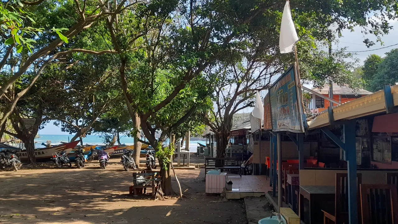 Pedagang Pantai Baron