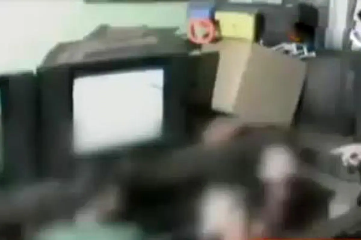 Hari Pertama Sekolah, Siswa yang Bolos Main Gim