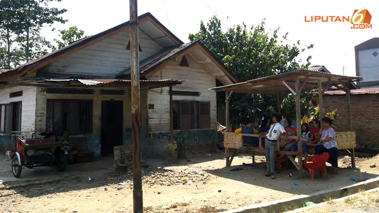keluarga-terapung-140210b.jpg