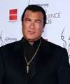 Aktor laga kenamaan Steven Seagal telah ditunjuk oleh  Perdana Menteri Serbia, Aleksandar Vucic, untuk melatih polisi negaranya dengan Aikido. (AFP/Bintang.com)