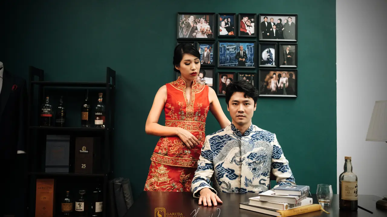 Memilih Batik untuk Pasangan dengan Nuansa Orinetal dan Jawa saat Kondangan Hingga Pernikahan