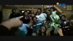 Saking besarnya cintanya pada Rohaya, Slamet pernah berniat mengakhiri hidup, jika tidak diperbolehkan menikahi Rohaya.