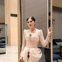 Audi Marissa sebagai Bridesmaid banjir pujian. (credit: instagram.com/audimarissa)