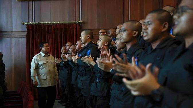 Seskab Teddy Ungkap Program Baru Prabowo untuk Cetak Pemimpin BUMN