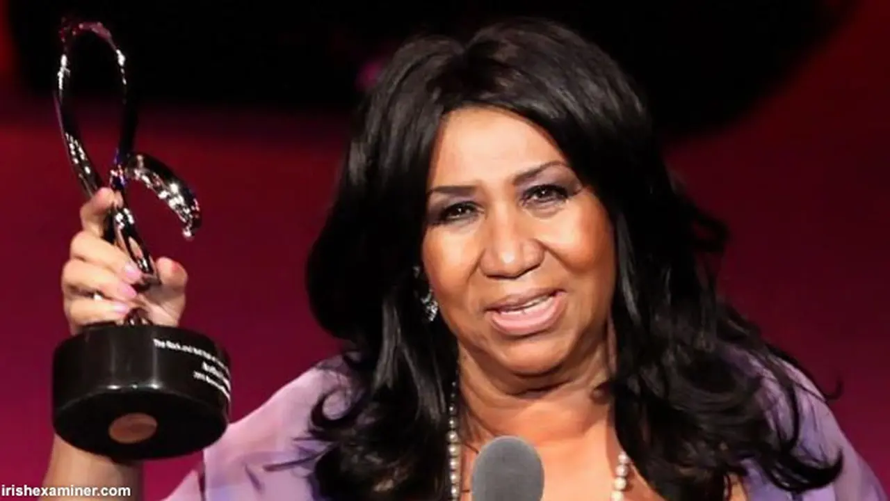 aretha-dapet-award-130726b.jpg
