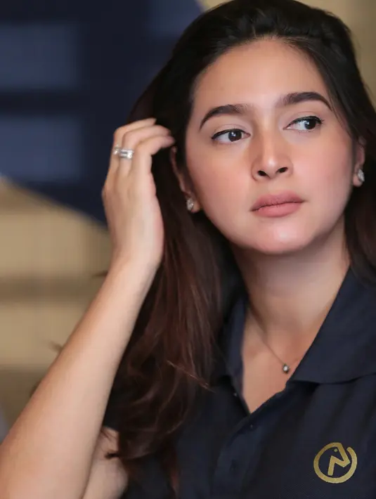 Kehamilan yang memasuki trimester akhir ini, pemeran Cinta dalam sinetron Cinta di Langit Taj Mahal 2 itu juga mulai mempersiapkan demi menyambut buah hatinya. Selain itu juga fokus pada kesehatannya. (Adrian Putra/Bintang.com)