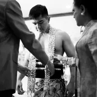 Kaesang Pangarep lakoni siraman jelang nikah (Bridestory/MORDEN)