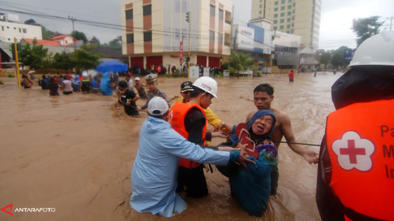 banjir-manado-2-140115d.jpg