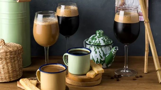 [Fimela] Kopi Es Padang di Kopi Goh Leng