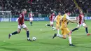 Dua penggawa Liga Inggris, Erling Haaland dan Martin Odegaard, tampil memukau dan menjadi motor di lini serang Norwegia. (AP Photo/Aurel Obreja)