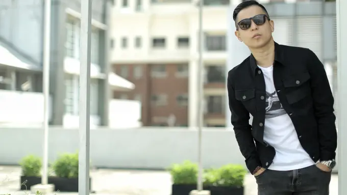 [Bintang] Ernest Prakasa