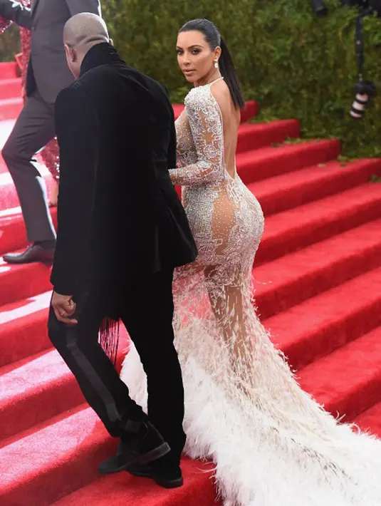 Selain itu Kim juga memiliki alasan lain mengapa ia tak ingin punya anak lagi. Kim memiliki pengalaman buruk saat melahirkan buah cintanya dengan Kanye sebelumnya yang mempertaruhkan nyawanya. (AFP/Bintang.com)