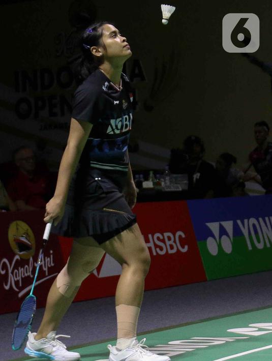 Kedua pemain saling bergantian memimpin. (Liputan6.com/Herman Zakharia)