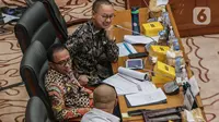 Komisi VII DPR RI saat mengikuti rapat bersama Menteri ESDM Arifin Tasrif di Kompleks Parlemen, Senayan, Jakarta, Kamis (31/8/2023). (Liputan6.com/Faizal Fanani)