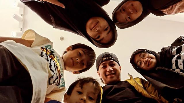 Potret Irfan Hakim dan anak-anak (Sumber: Instagram/irfanhakim75)