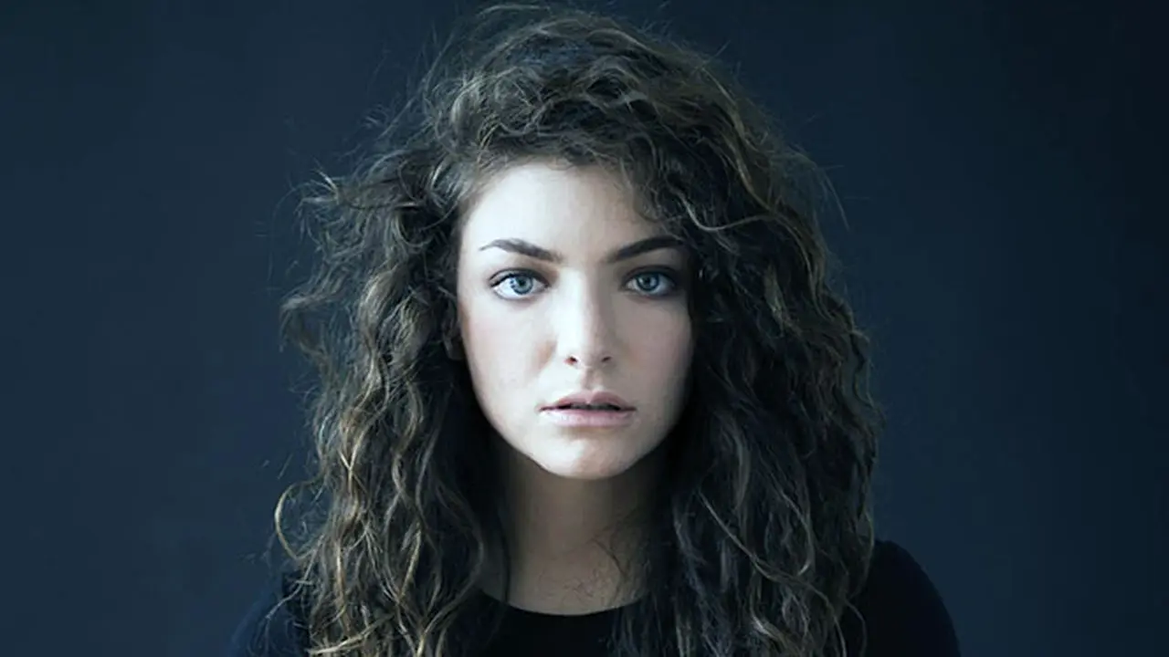 lorde-140112b.jpg